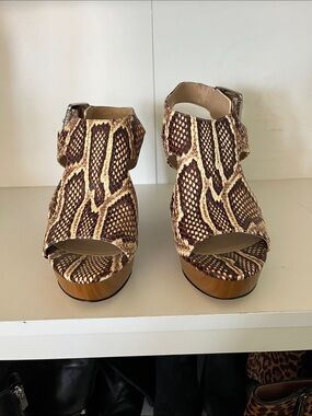 Michael Kors Brown and Cream Snake-Print Platform Sandals